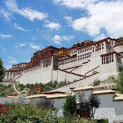 Lhasa’s Traditional Medicine: A Cultural Healing Art