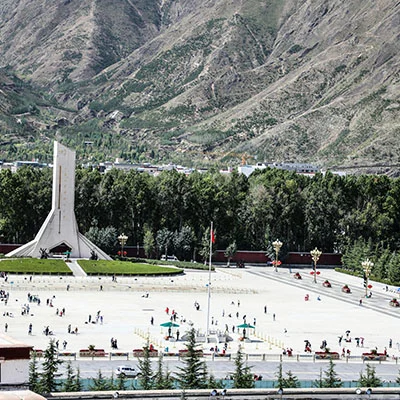 Camping Near Lhasa: Best Spots Under the Stars